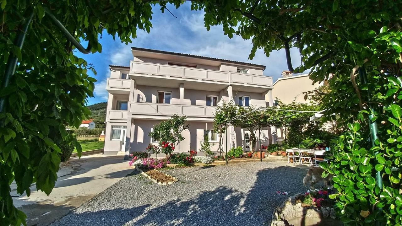 Apartmani Kastelan Barbat na Rabu Exterior foto