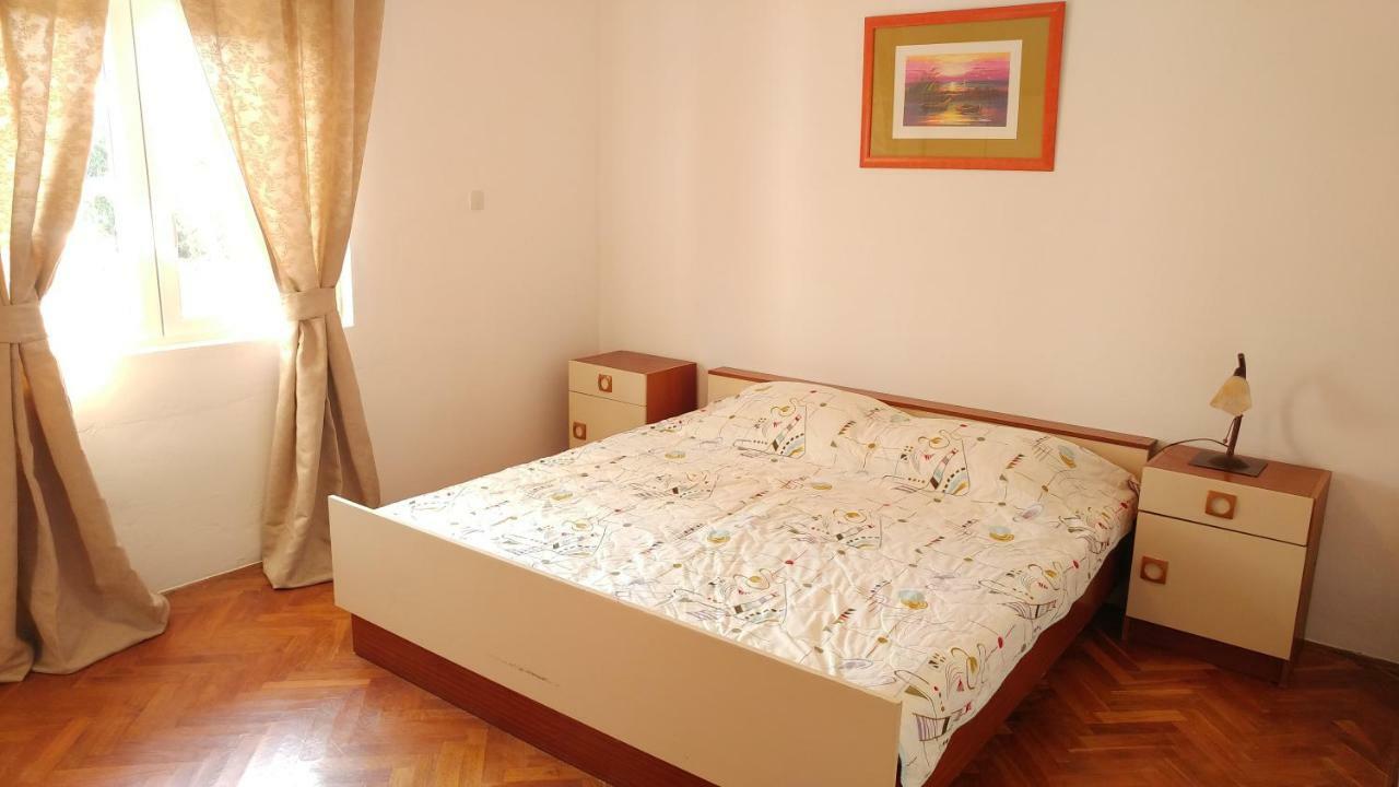 Apartmani Kastelan Barbat na Rabu Exterior foto